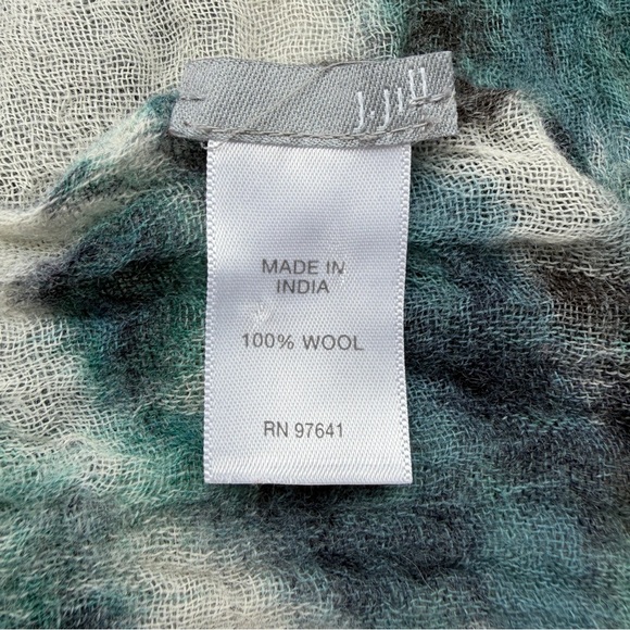J. Jill 100% Wool Scarf Wrap Watercolor Floral Plaid Mixed Print - Picture 8 of 10